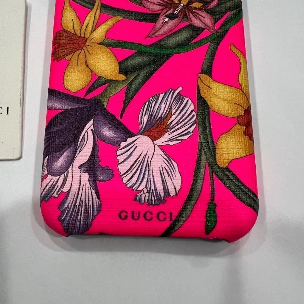 Gucci NWOB Authentic IPhone X/Xs case , Pink Flora